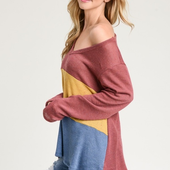 Color Block Long Sleeve Knit Top - Picture 6 of 8